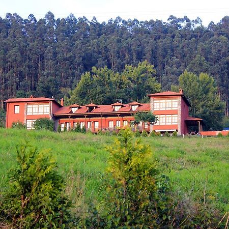 Escuelas De Fuentes Вальявисьоса Экстерьер фото